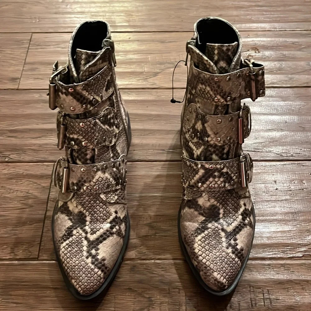 Steven by Steve Madden Harmon Side Zipper Faux Snakeskin Ankle Boots Size 5.6